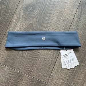 Lululemon Fly Away Tamer Headband
